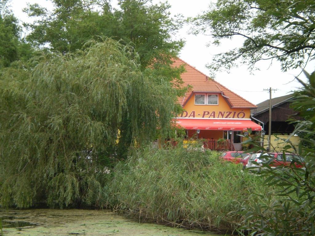 Zatonyi Csarda Panzio Panzió Dunasziget Kültér fotó